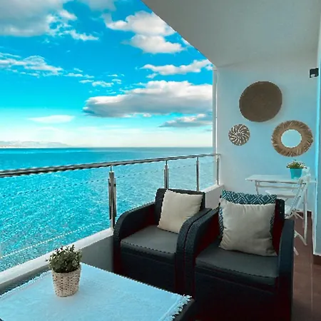 公寓 Amazing Frontline Sea Views Castillo Del Vigia 托雷莫利诺斯